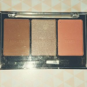 Bronzer, Highlighter, Blush pallet